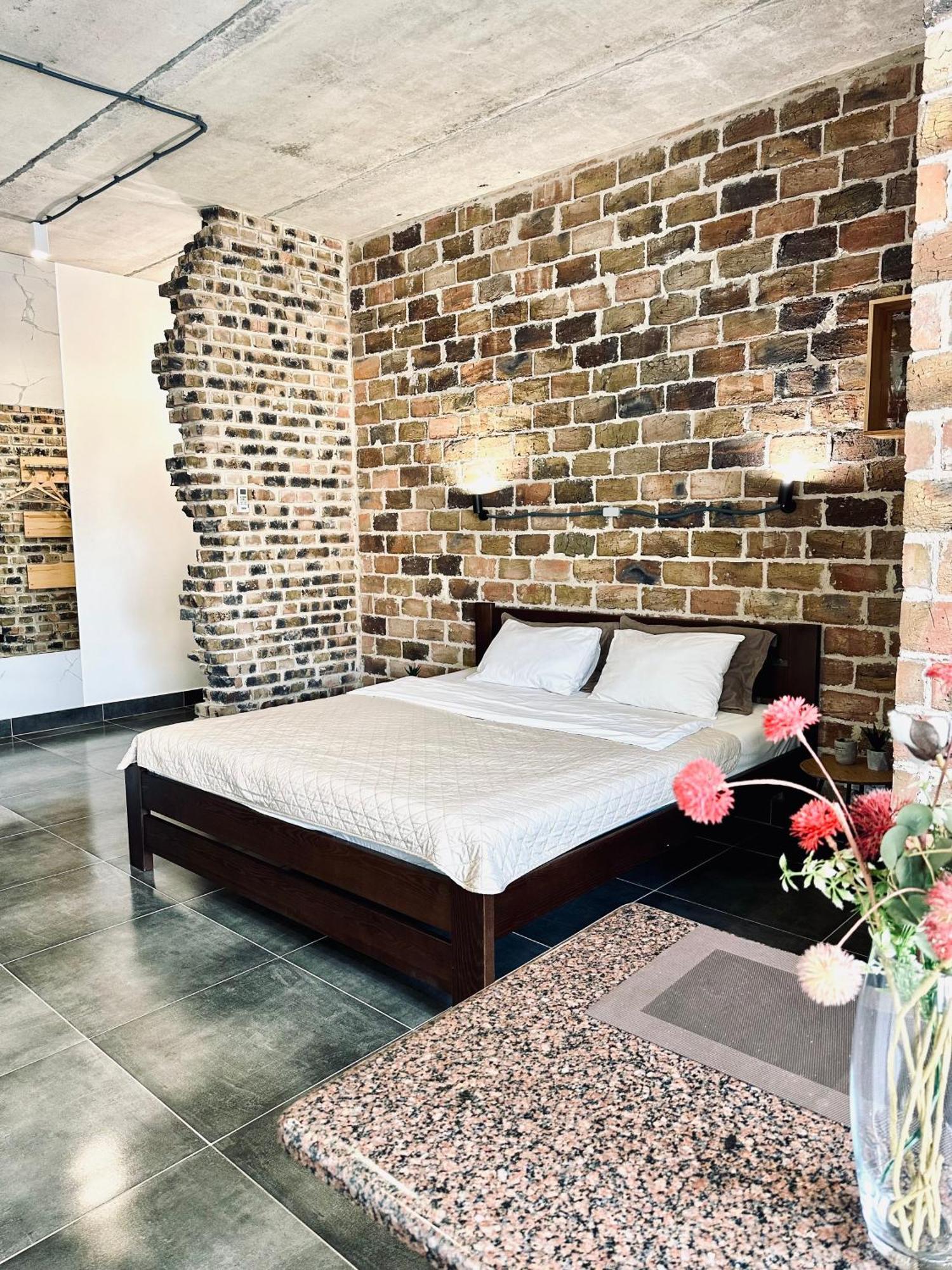 Modern Apartments With A Coffee Machine In The City Center, A View Of The City Rivne Luaran gambar